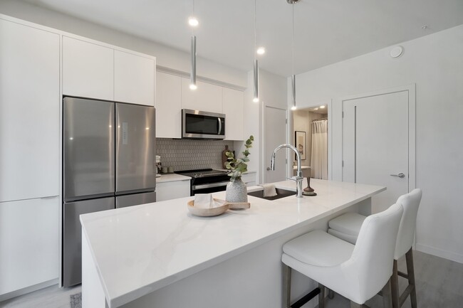 Photo du bâtiment - The Cove at James Bay Townhomes