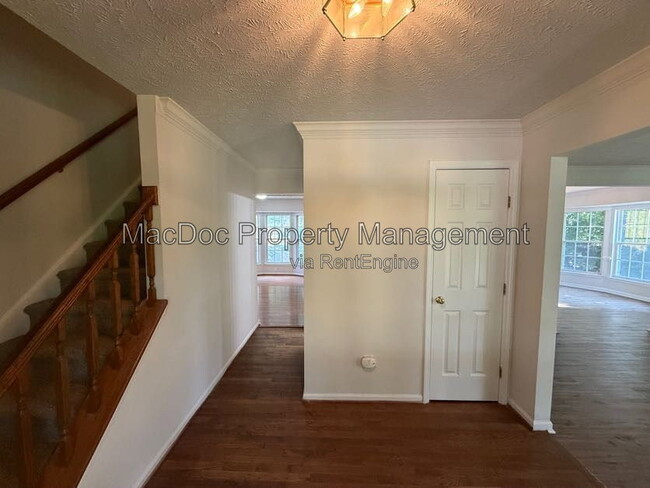 Foto del edificio - 11304 Springfield Dr