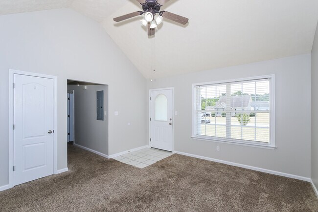 Foto del edificio - Cozy Home in Thomson,	GA