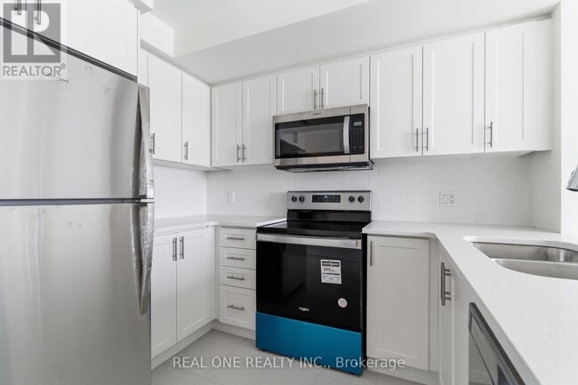 Building Photo - 85 Mullin Dr