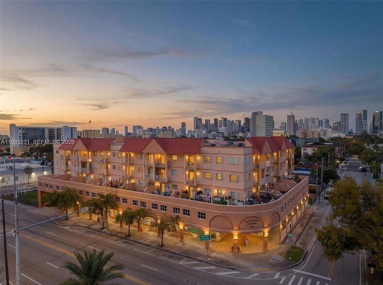 199 SW 12th Ave