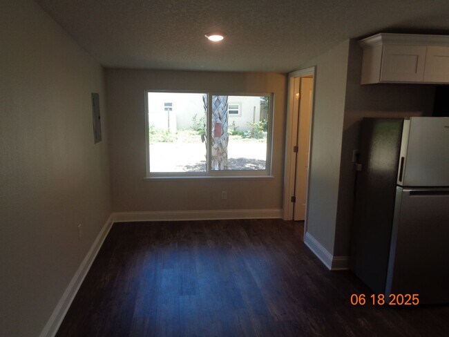 Foto del edificio - Daytona Beachside Newly Renovated Studio U...
