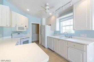 Building Photo - 7640 Rozzini Ln