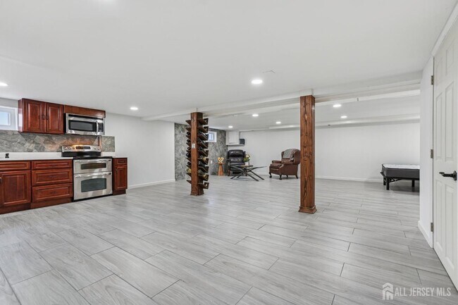 Foto del edificio - 50 Dayton Ave