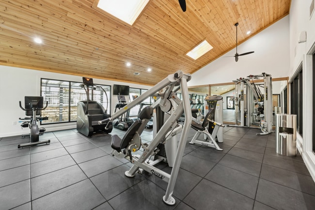 Building Photo - The Monte