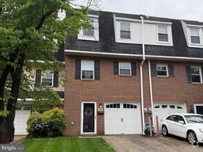 Building Photo - 109 Sutcliffe Ln
