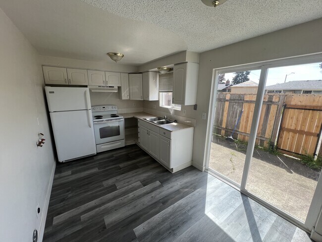 Foto del edificio - 440 34th Ave SE