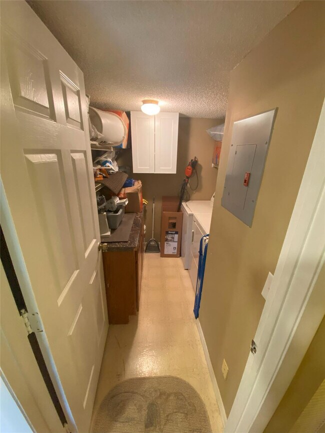 Foto del edificio - 821 Sky Pine Way