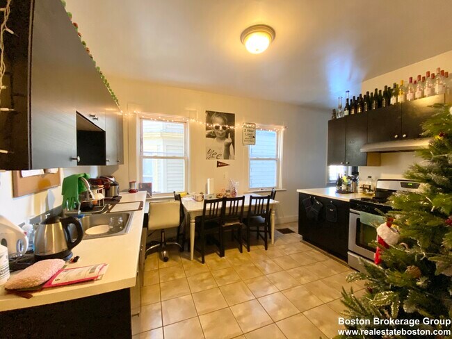 Photo - 72 Calumet St Apartment