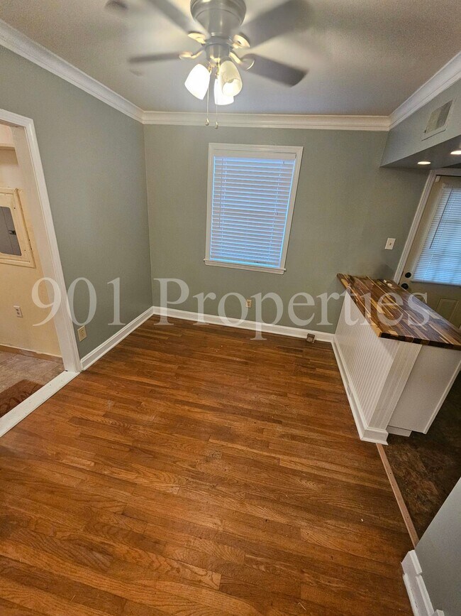 Foto del edificio - 4963 Sequoia Rd