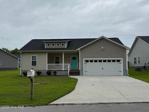 Building Photo - 305 Garland Shores Dr