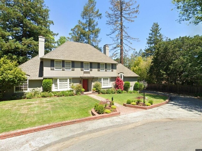 Building Photo - 1830 Elmwood Rd