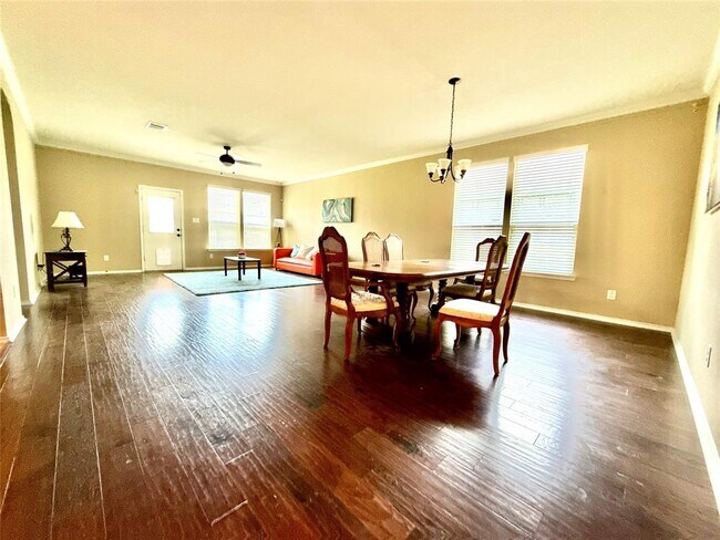Building Photo - 1078 Bowline Dr
