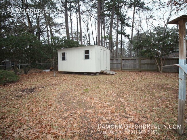 Building Photo - 94 Woodbridge Rd - 3 beds, 2 full baths