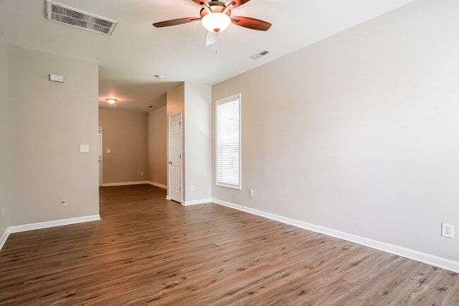 Building Photo - 3879 Pin Oak Rd