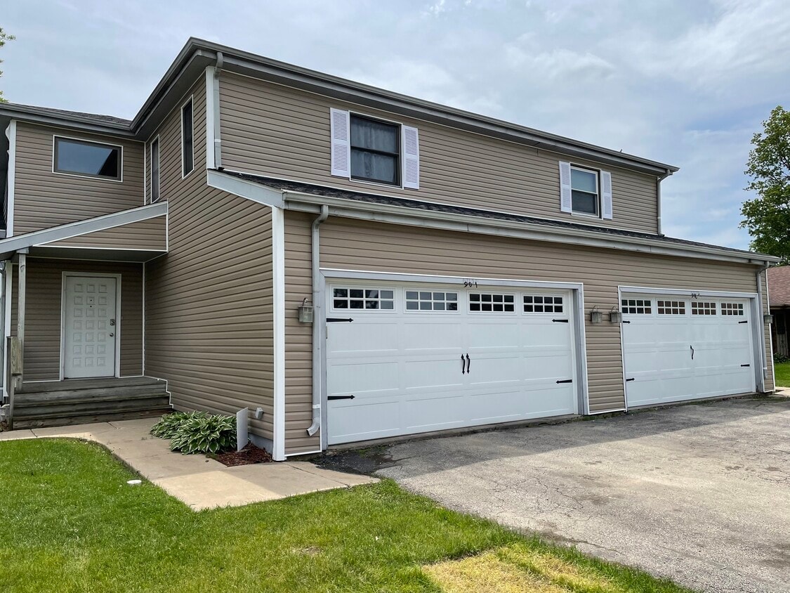 Primary Photo - 6031 Boxwood Dr
