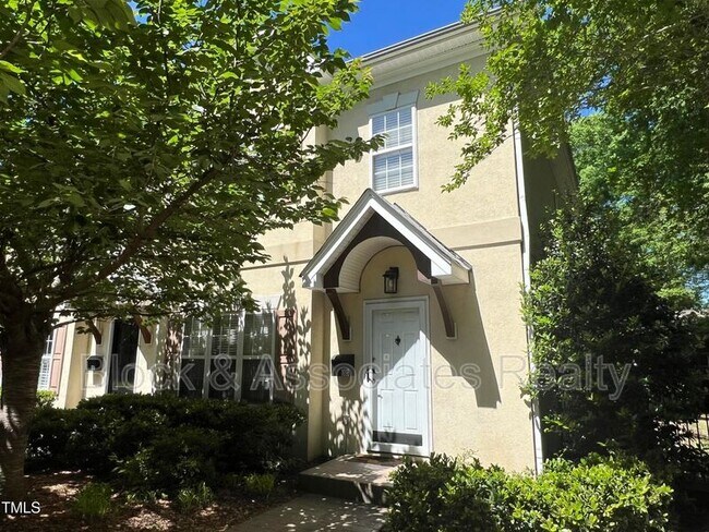 Building Photo - 1109 Wake Forest Rd