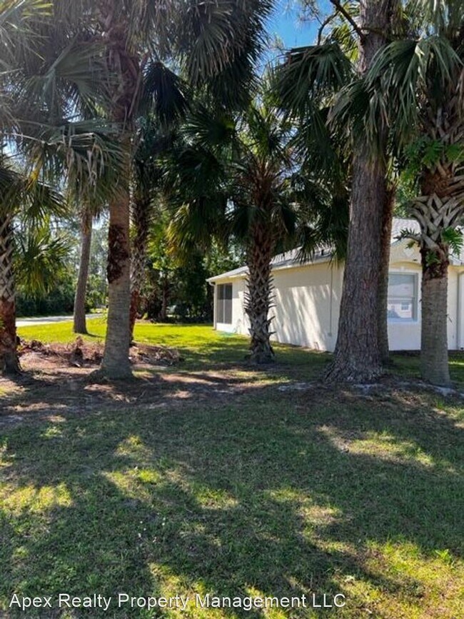 Building Photo - 3 br, 2 bath House - 25 Pinelynn Dr
