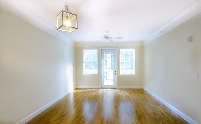 Building Photo - 224 Murcia Dr