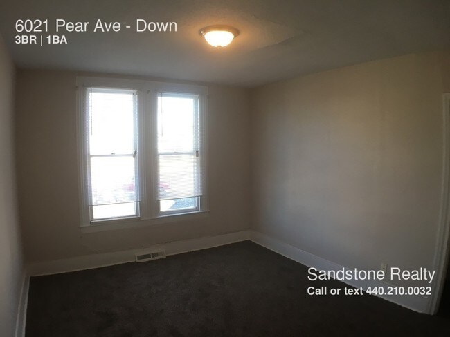 Building Photo - 6021 Pear Ave