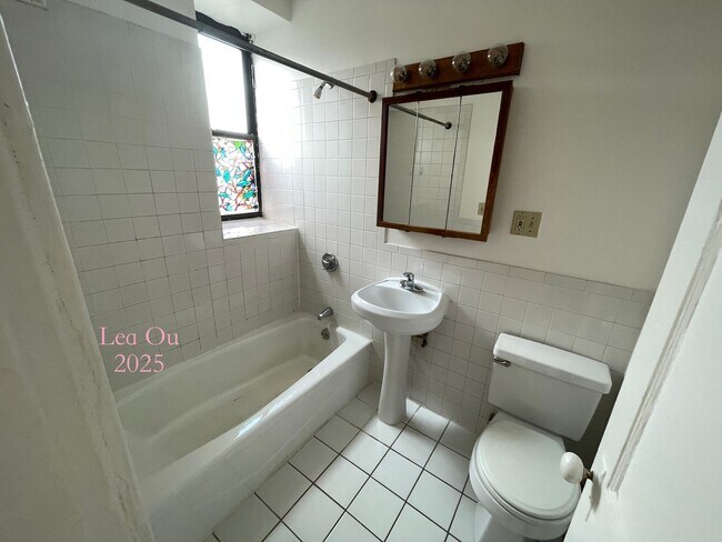 Building Photo - Available anytime from NOW to 9/1! Best de...