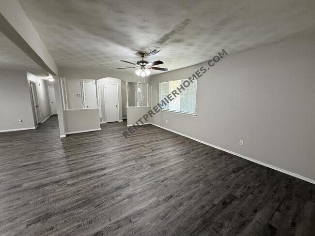 Building Photo - 1108 Glen Park Dr