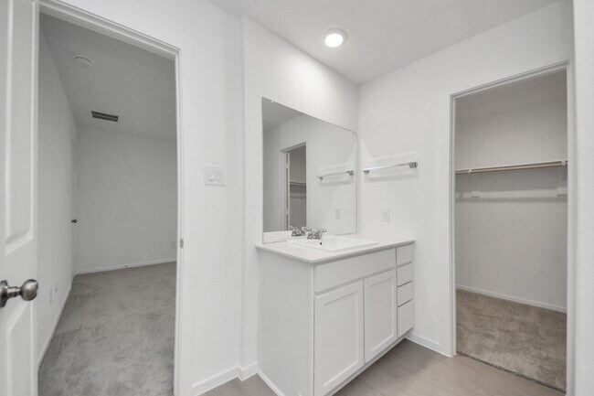 Foto del edificio - 7730 Lavender Jade Dr