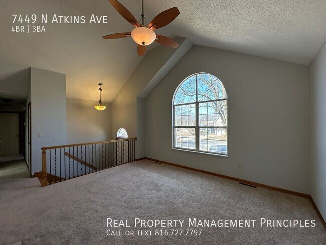 Foto del edificio - 7449 N Atkins Ave