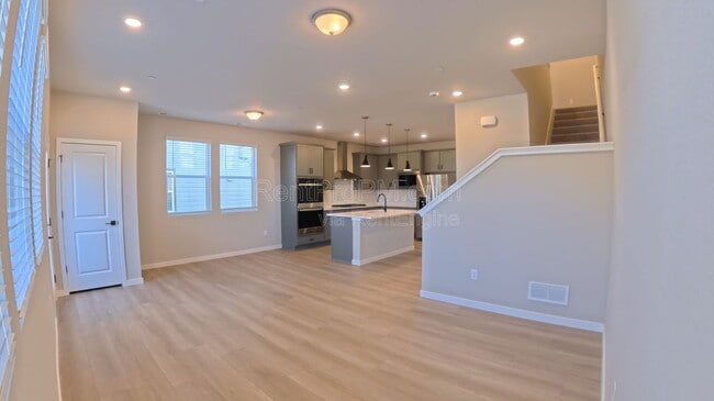 Building Photo - 776 Nob Hl Ln