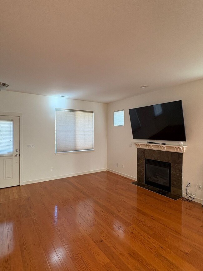 Foto del edificio - Great Auburn home with 3 bed 2.5 bath and 2 car garage