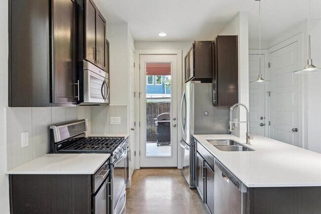 Foto del edificio - 2708 Willow St