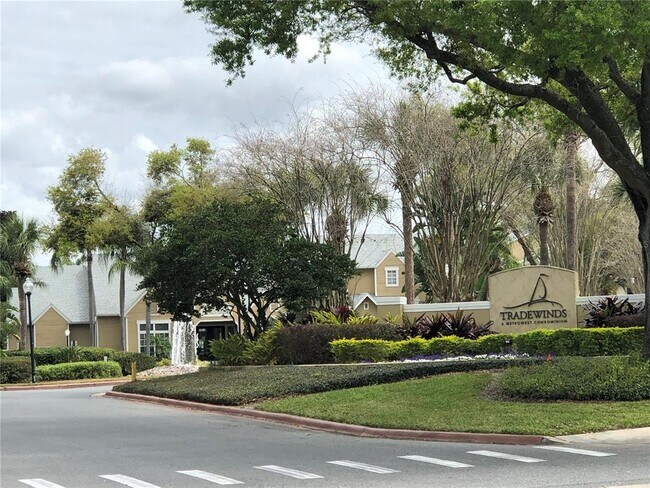 Foto del edificio - 1049 S Hiawassee Rd