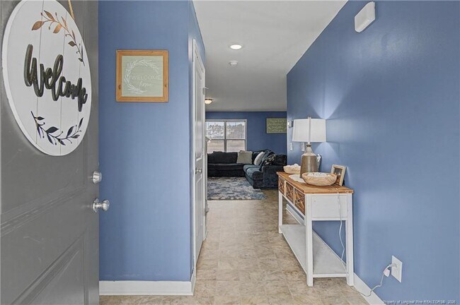 Building Photo - 21 Terrier Ct