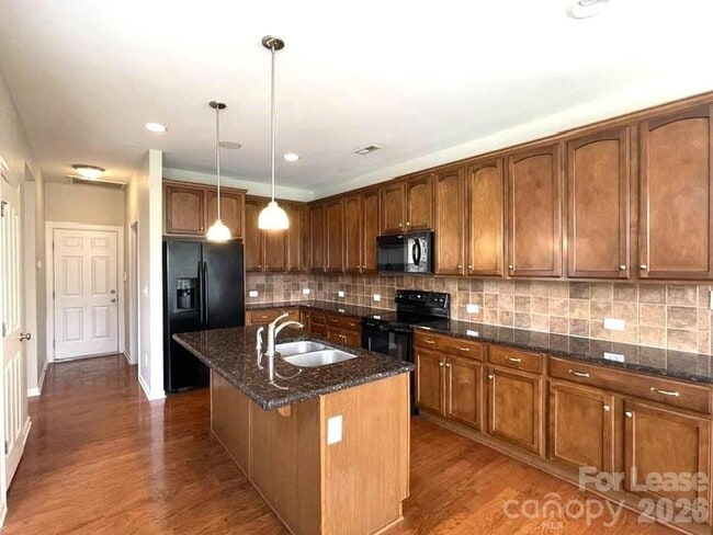 Building Photo - 10345 Falling Leaf Dr NW