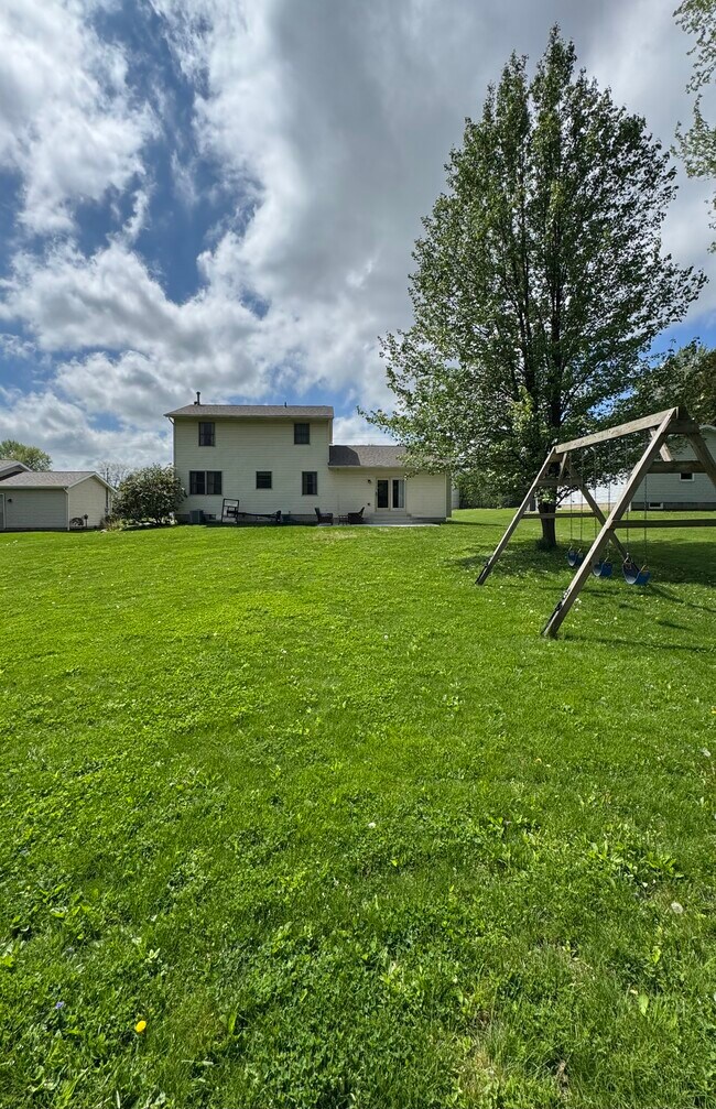Patio interior - 1478 E 10th St