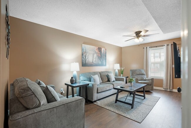 Foto del edificio - Hope’s Place | Cozy 2BR Condo Near Fort Campbell