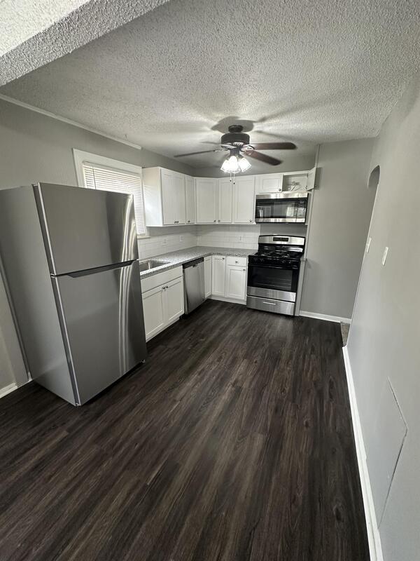 Foto del edificio - 12939 Devoe St