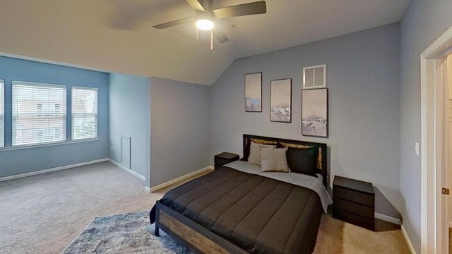 Building Photo - 2 Mustang Dr