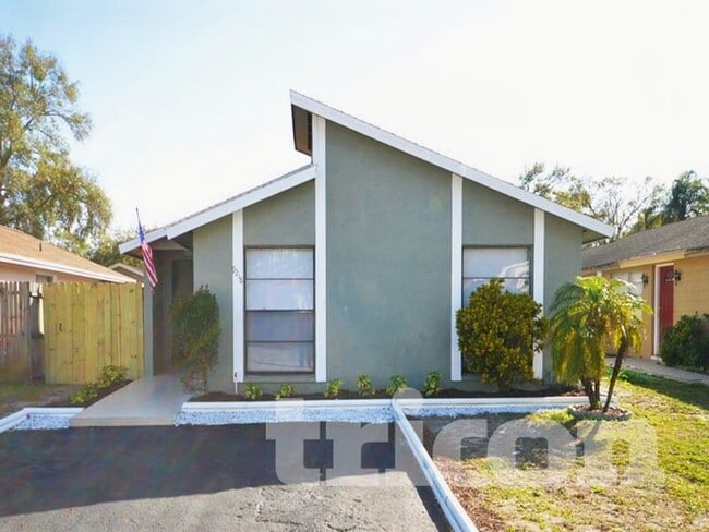 Building Photo - 9218 Balfern Ct