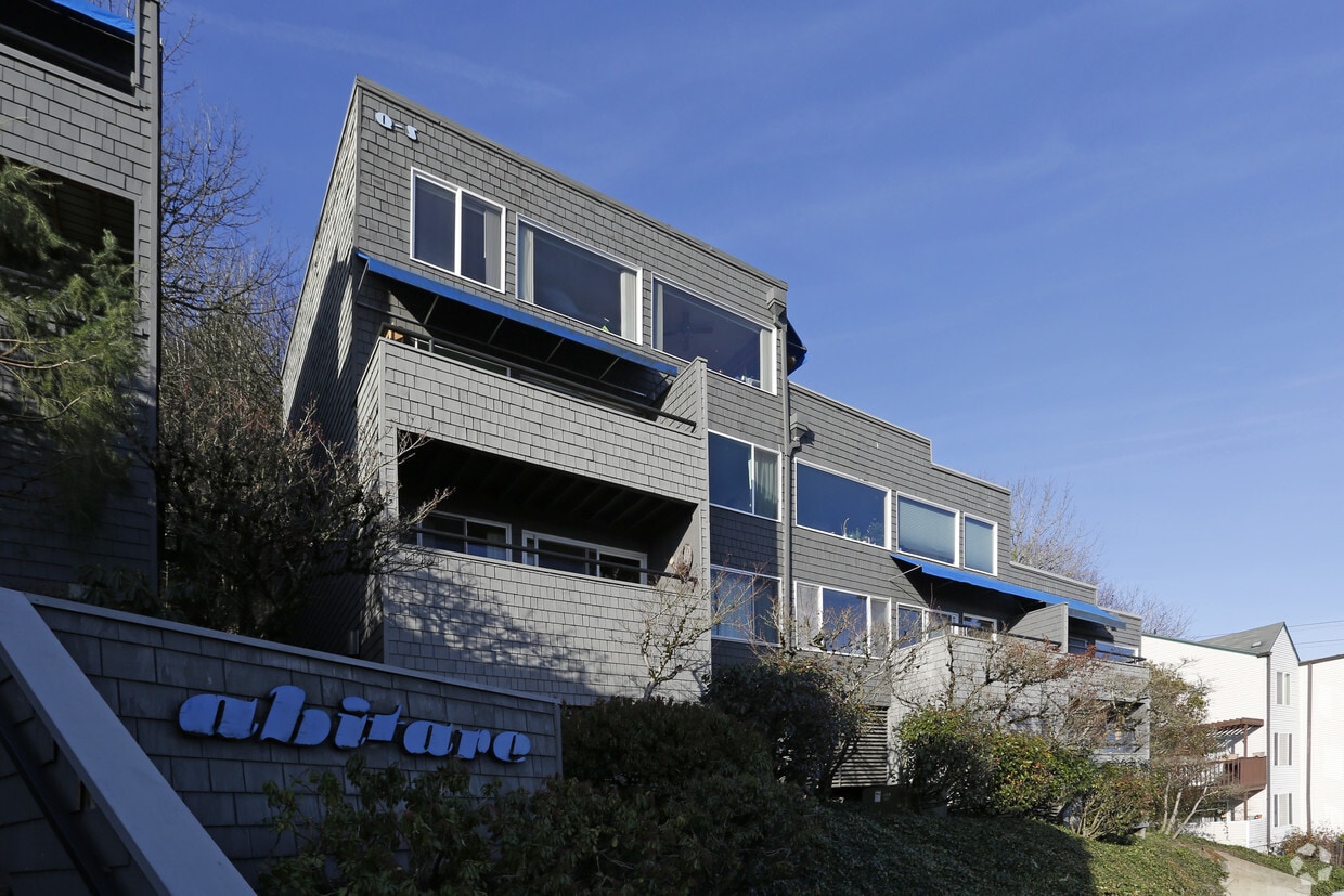 Primary Photo - Abitare Apartments