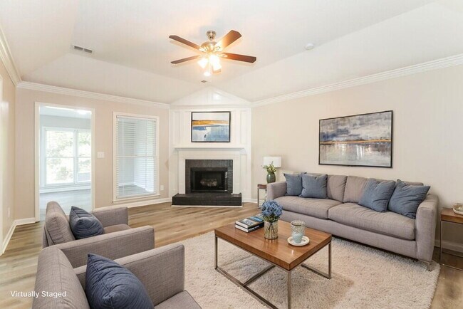 Foto del edificio - 1001 Crown Corners Dr