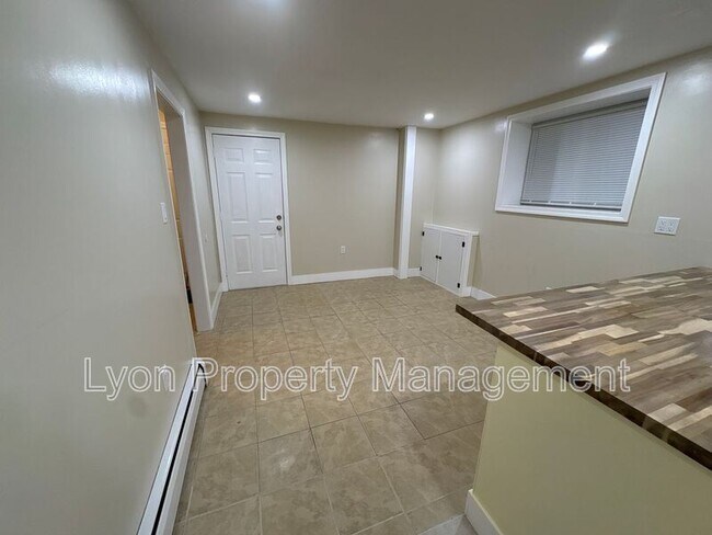 Foto del edificio - 51 Adelaide Ave