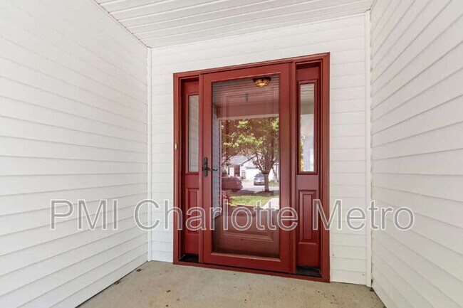 Building Photo - 3807 Crimson Wing Dr