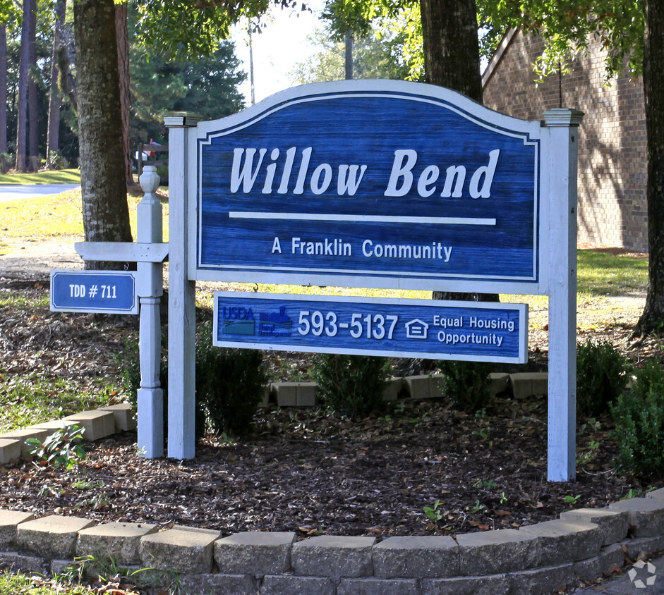 Foto del edificio - Willow Bend Apartments