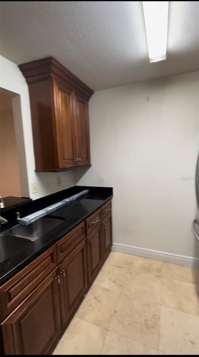 Building Photo - 2053 Dixie Belle Dr