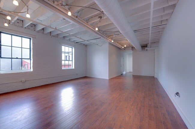 Foto del edificio - Newly Rennovated Two Bedroom