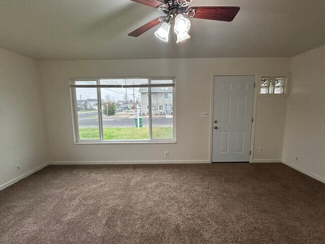 Foto del edificio - Water/Sewer Paid