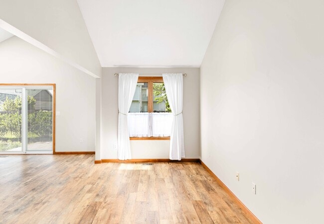 Building Photo - 3442 Berkdale Dr