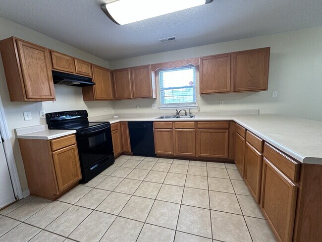 Building Photo - 119 Appleton Ln