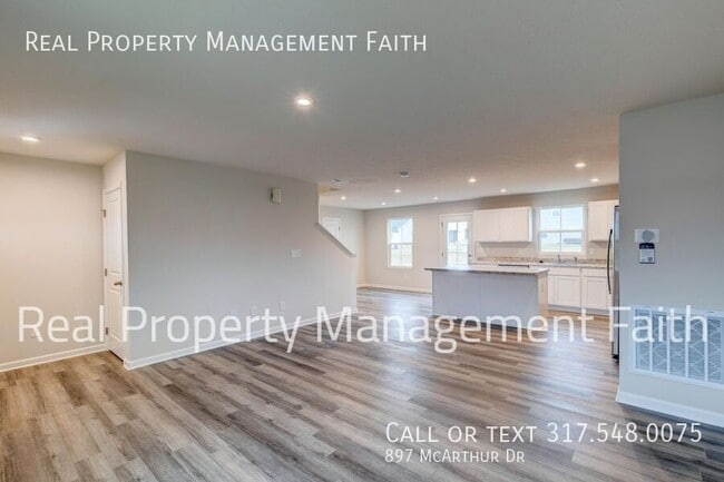 Building Photo - 897 McArthur Dr